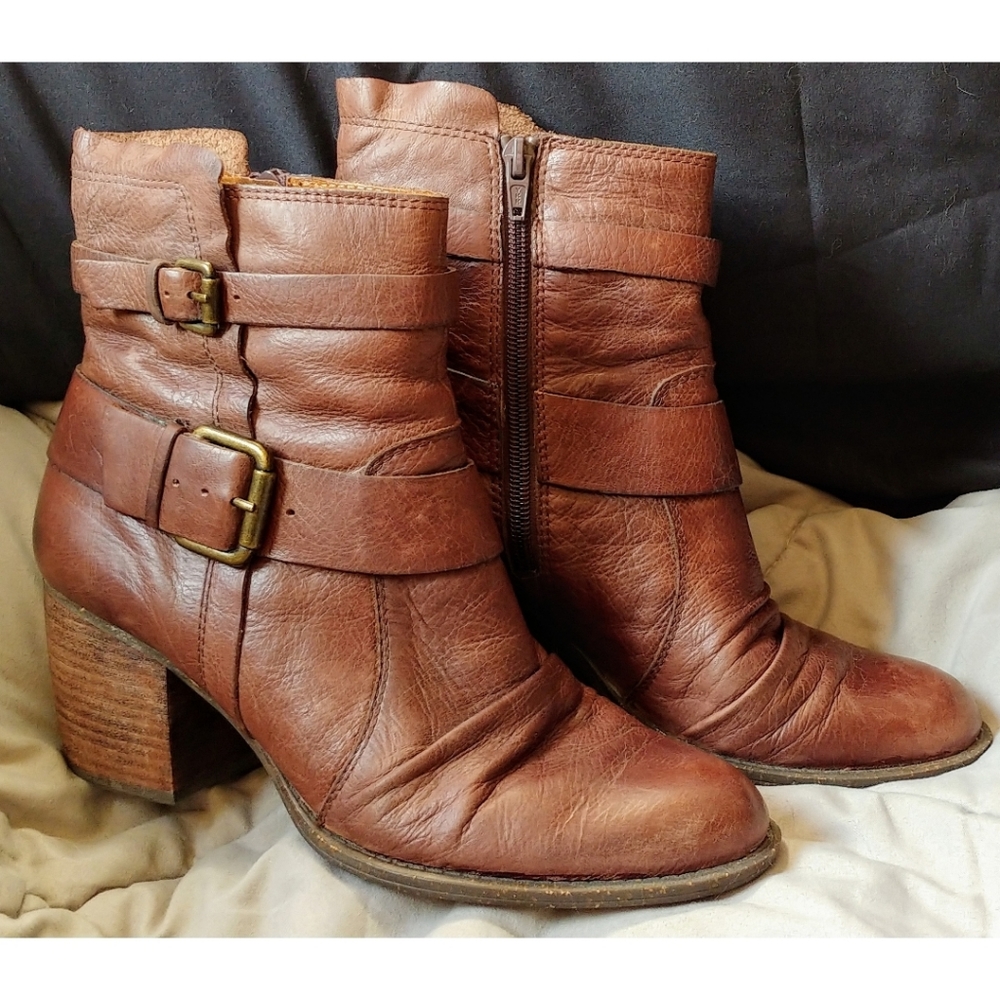 Naya Virtue Ankle Boot Size 8.5